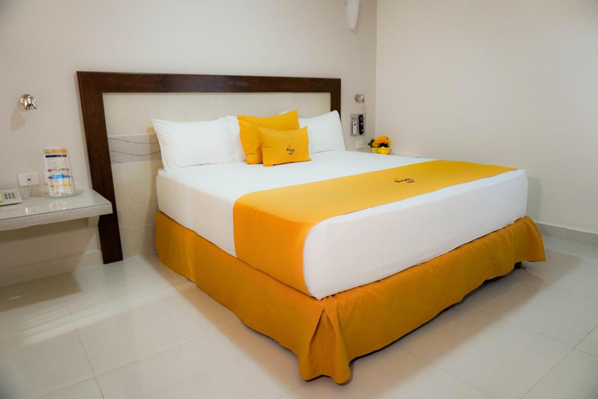 Villa Las Margaritas Plaza Cristal Xalapa Extérieur photo